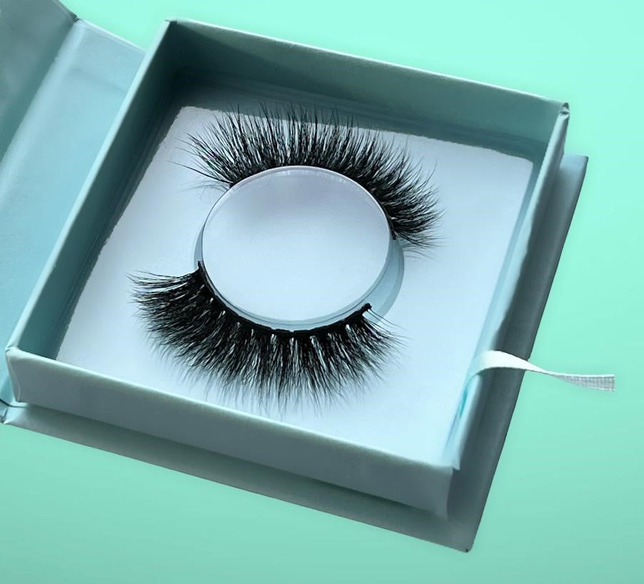 Neek Lashes | Independent